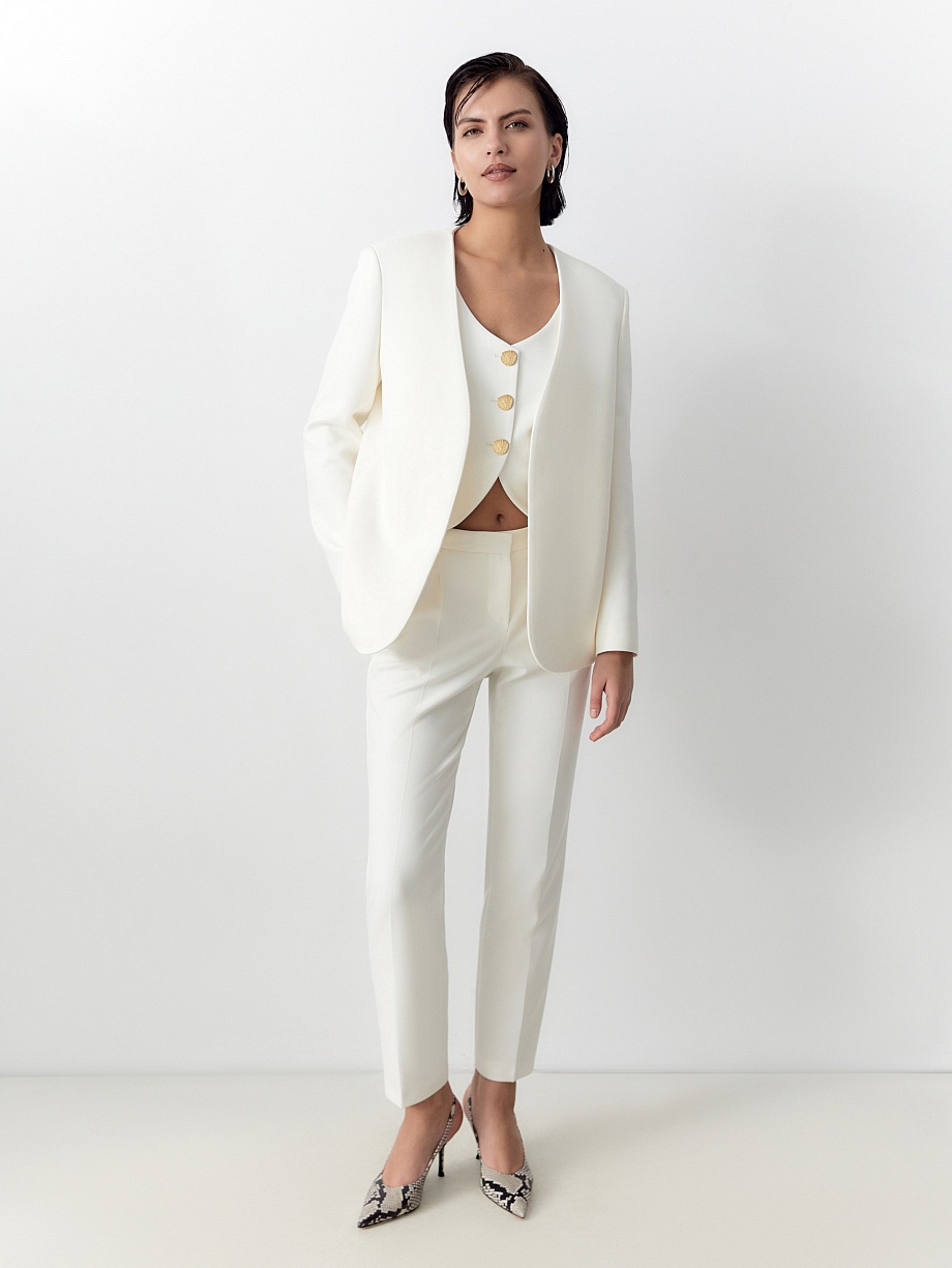 Прилегающий жилет из костюмной ткани