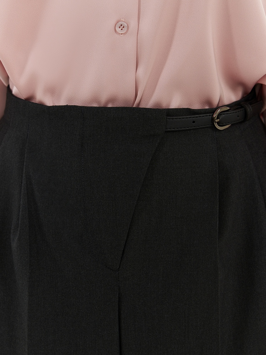 Широкие брюки с асимметричным гульфиком и складками