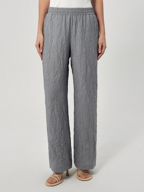 Летние брюки из жатой вискозы