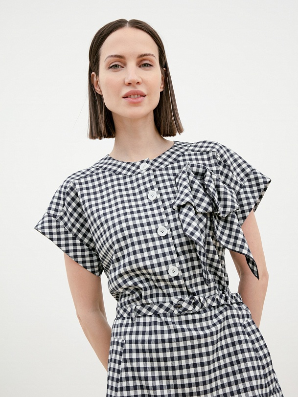 Платье миди в клетку виши с коротким рукавом