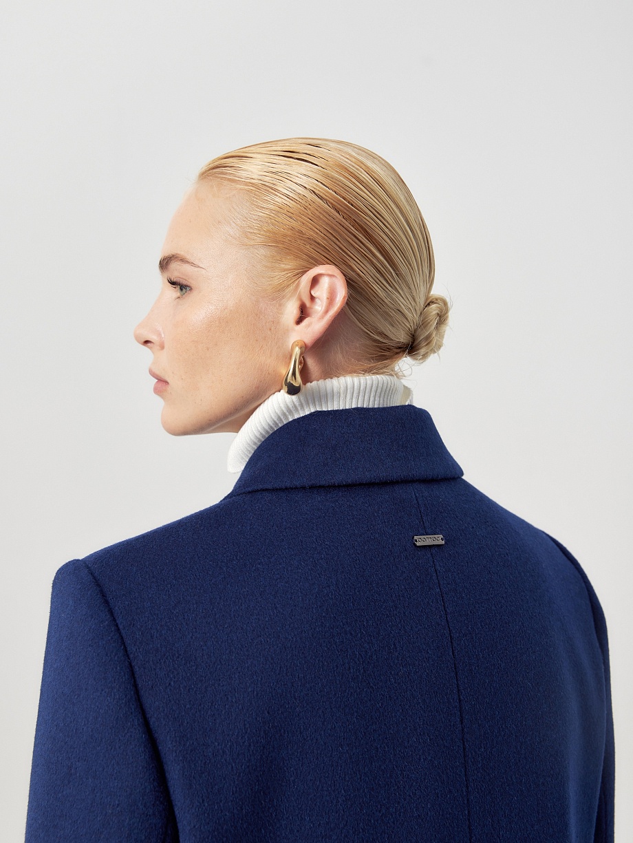 Пальто из шерсти с мембраной и утеплённой спинкой