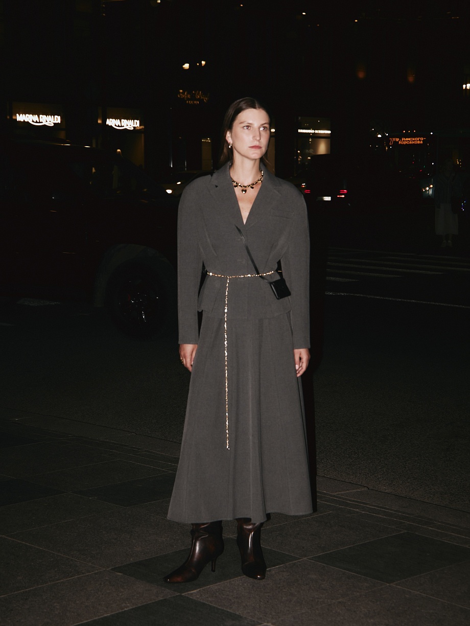 Юбка трапеция из костюмной ткани