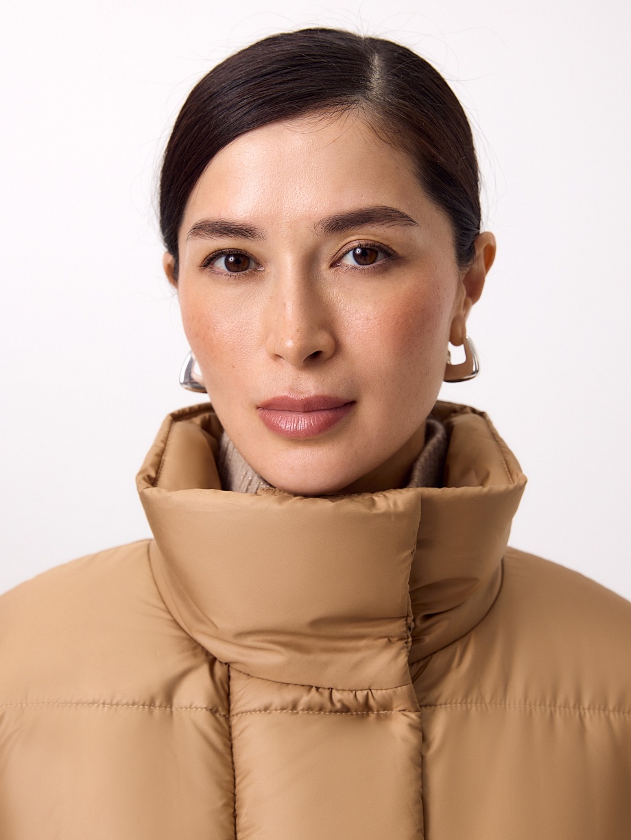 Утепленное стеганое женское пальто с мембраной