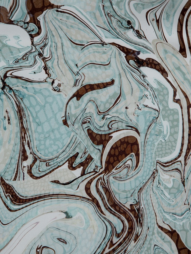 Свободная классическая блуза