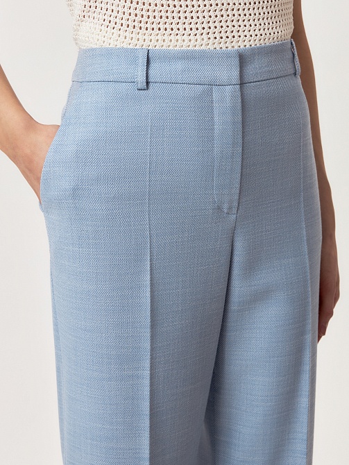 Классические брюки из костюмной ткани