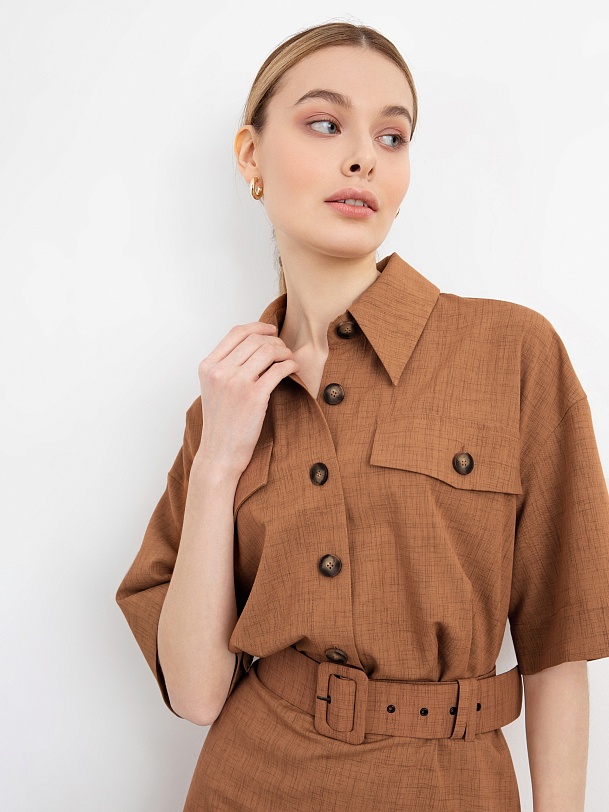 Платье с коротким рукавом