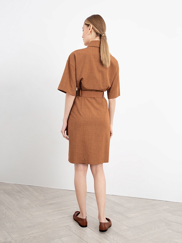 Платье с коротким рукавом