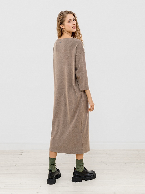 Платье прямое свободное