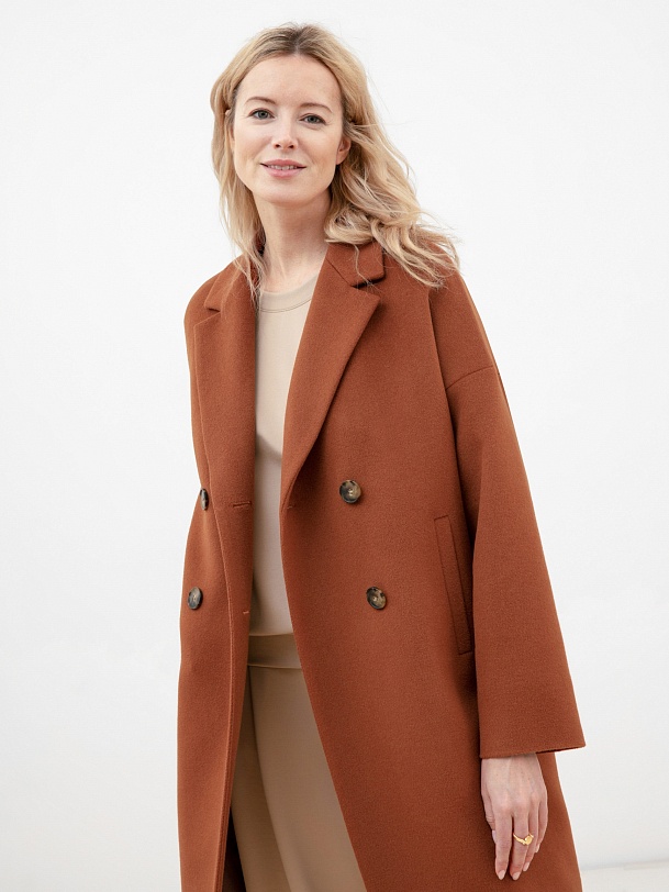 Шерстяное пальто двубортное с мембраной