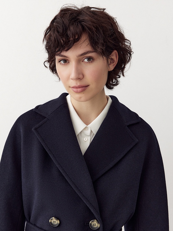 Двубортное пальто-кокон с мембраной