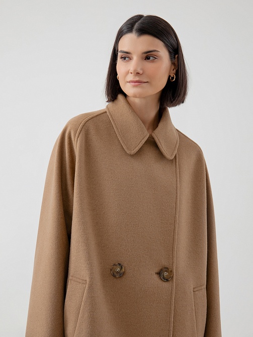 Шерстяное демисезонное пальто с мембраной