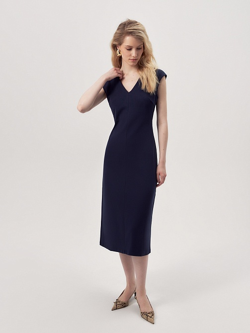 Трикотажное приталенное платье из хлопка