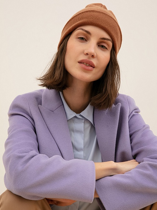Шерстяное пальто сиреневое с асимметричной деталью