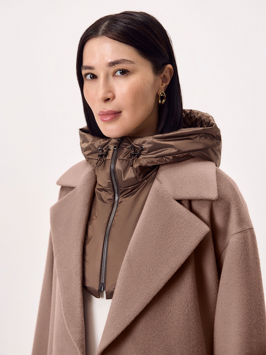 Пальто из премиальной шерсти с мембраной и съёмным капюшоном