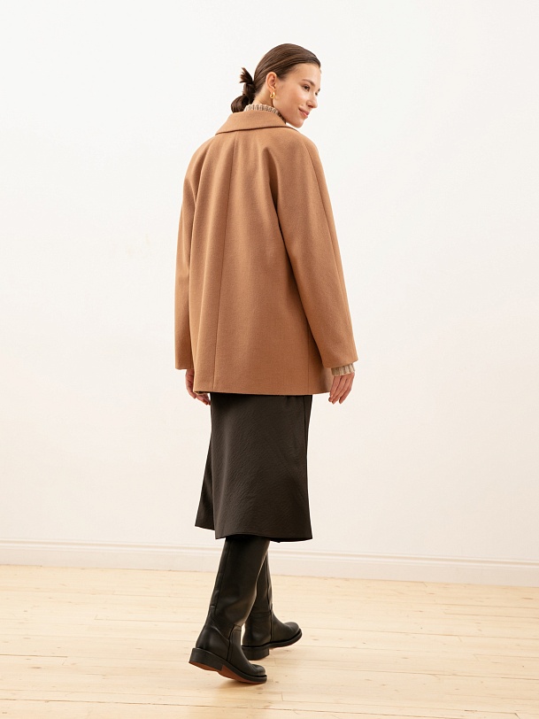 Укороченное пальто-жакет из шерсти с мембраной