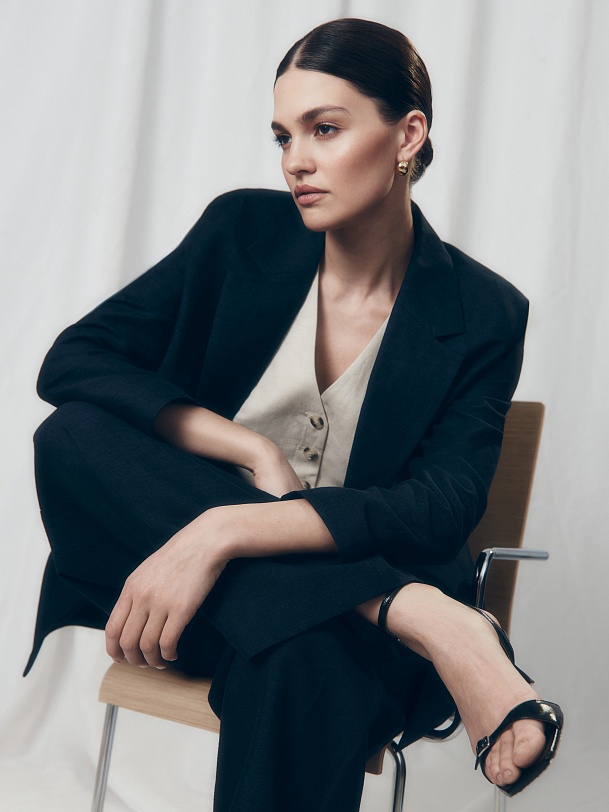 Широкие брюки из хлопка и льна