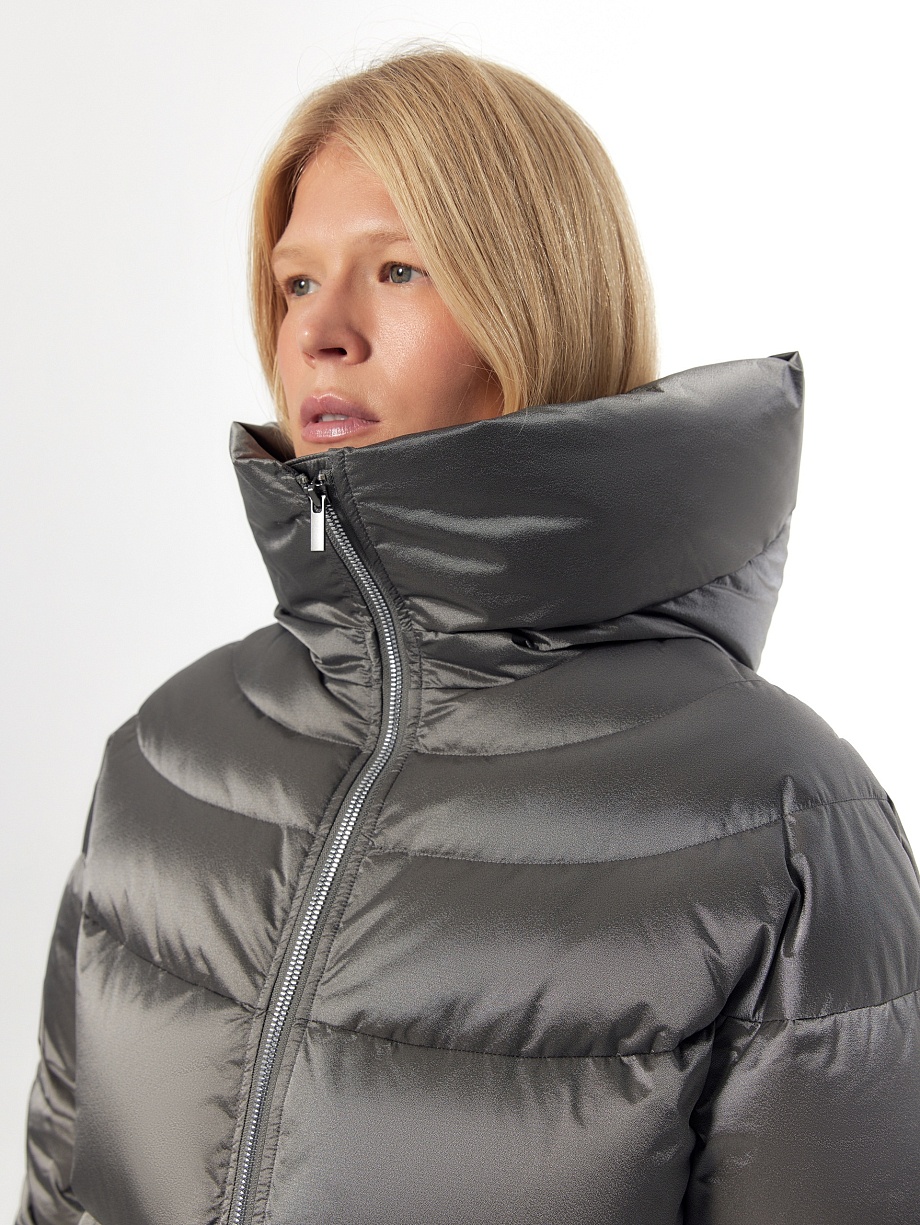 Укороченный пуховик с утеплителем 90% пух и 10% перо