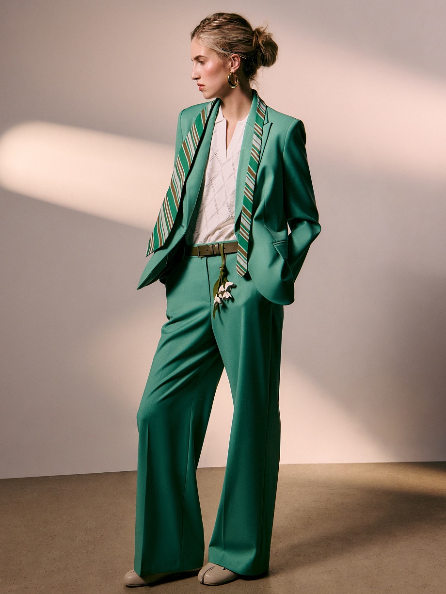 Прямые брюки из костюмной ткани с вискозой