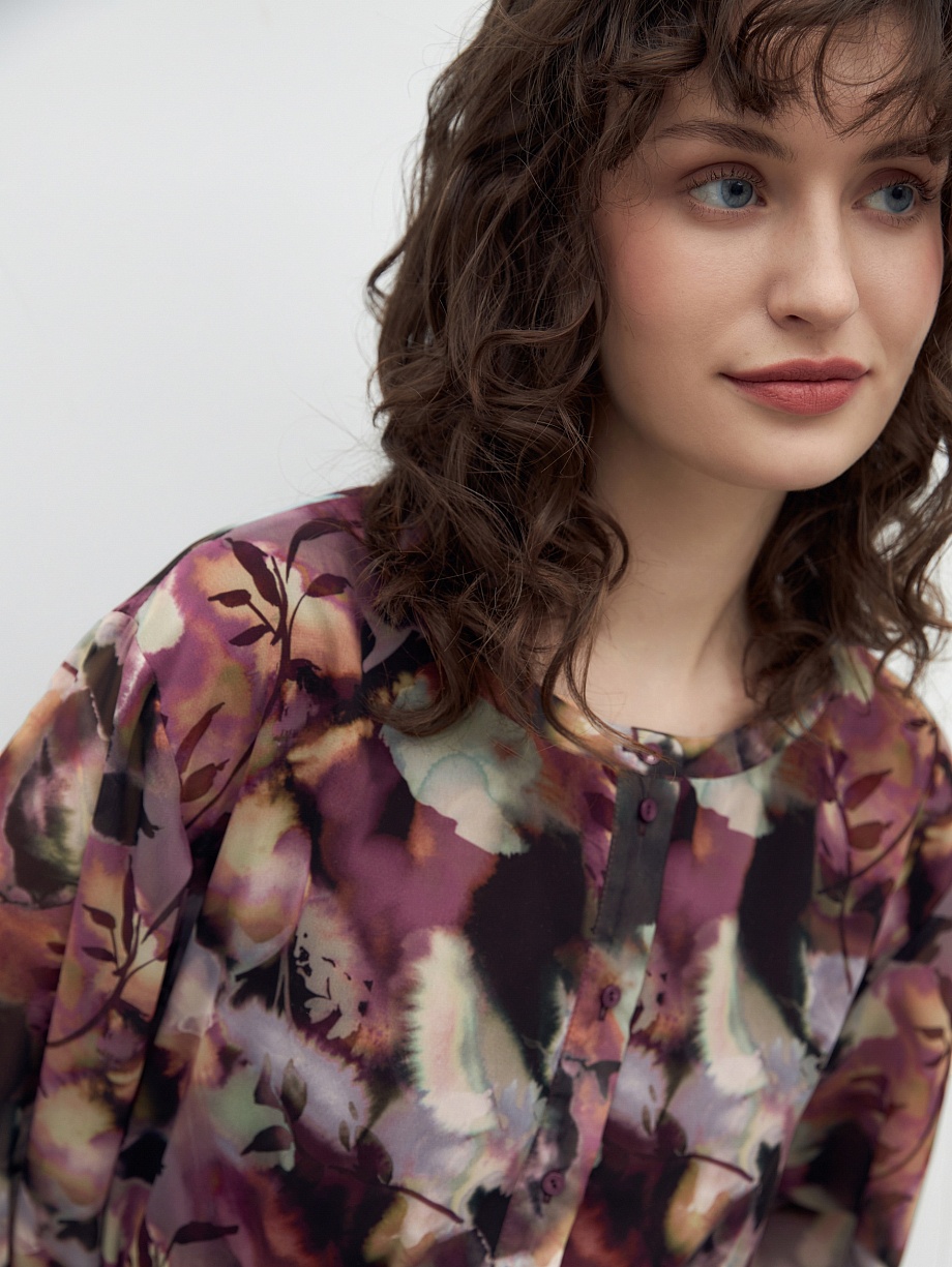 Платье из тонкого шифона с растительным принтом