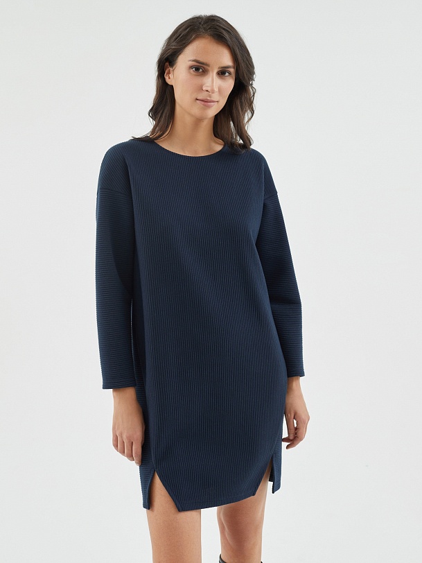 Платье-туника из фактурного трикотажа