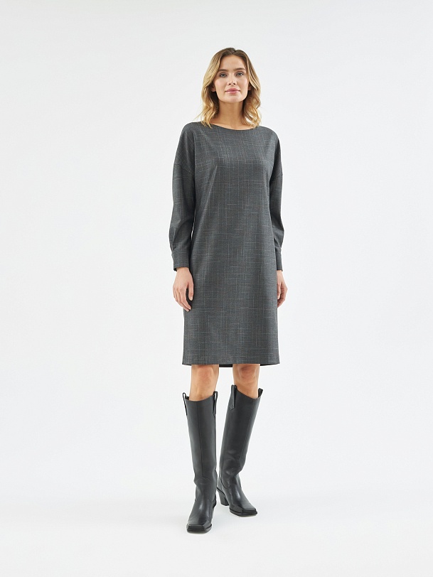 Прямое платье длины миди