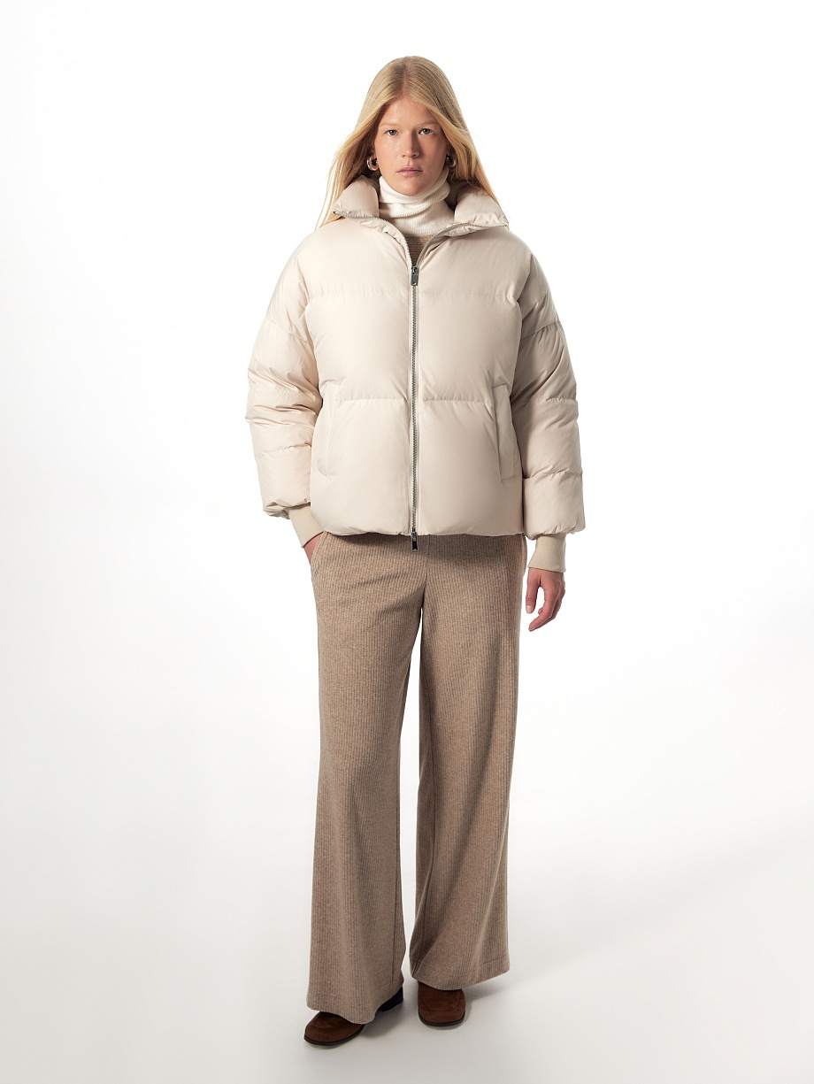 Укороченный пуховик с утеплителем 90% пух и 10% перо