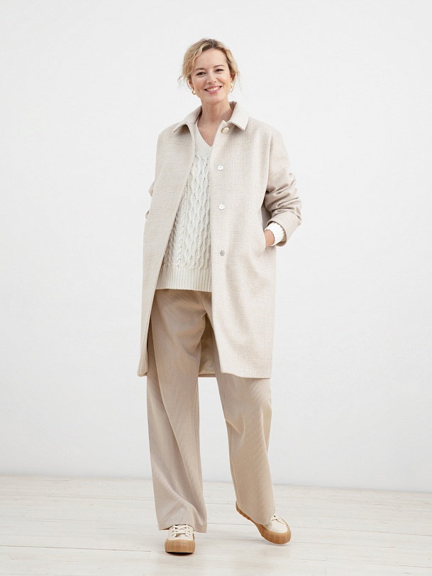 Шерстяное пальто демисезонное с мембраной