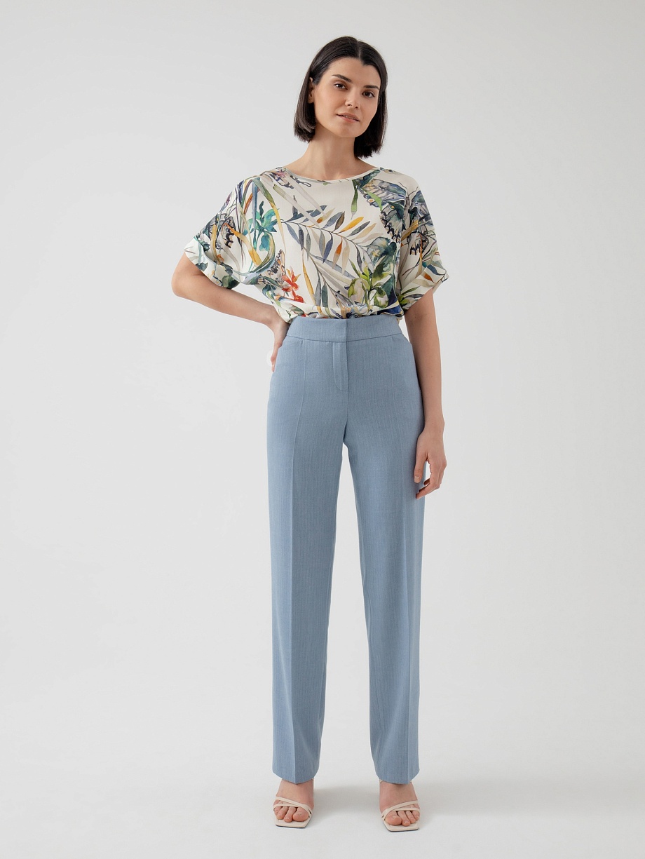 Брюки со стрелками из костюмной ткани в принте ёлочка