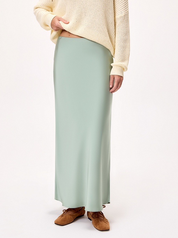 Юбка макси из атласа
