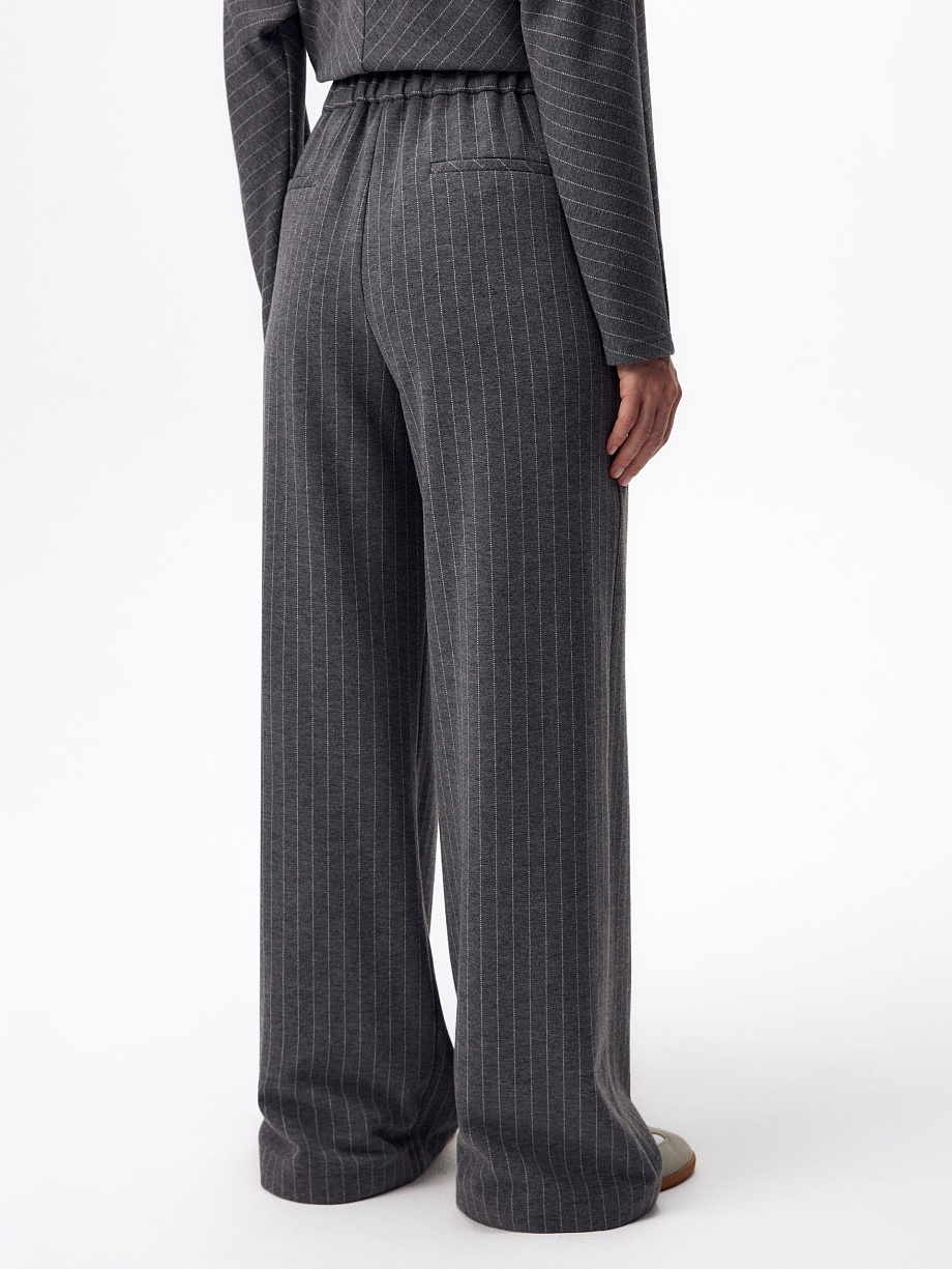 Брюки из трикотажа