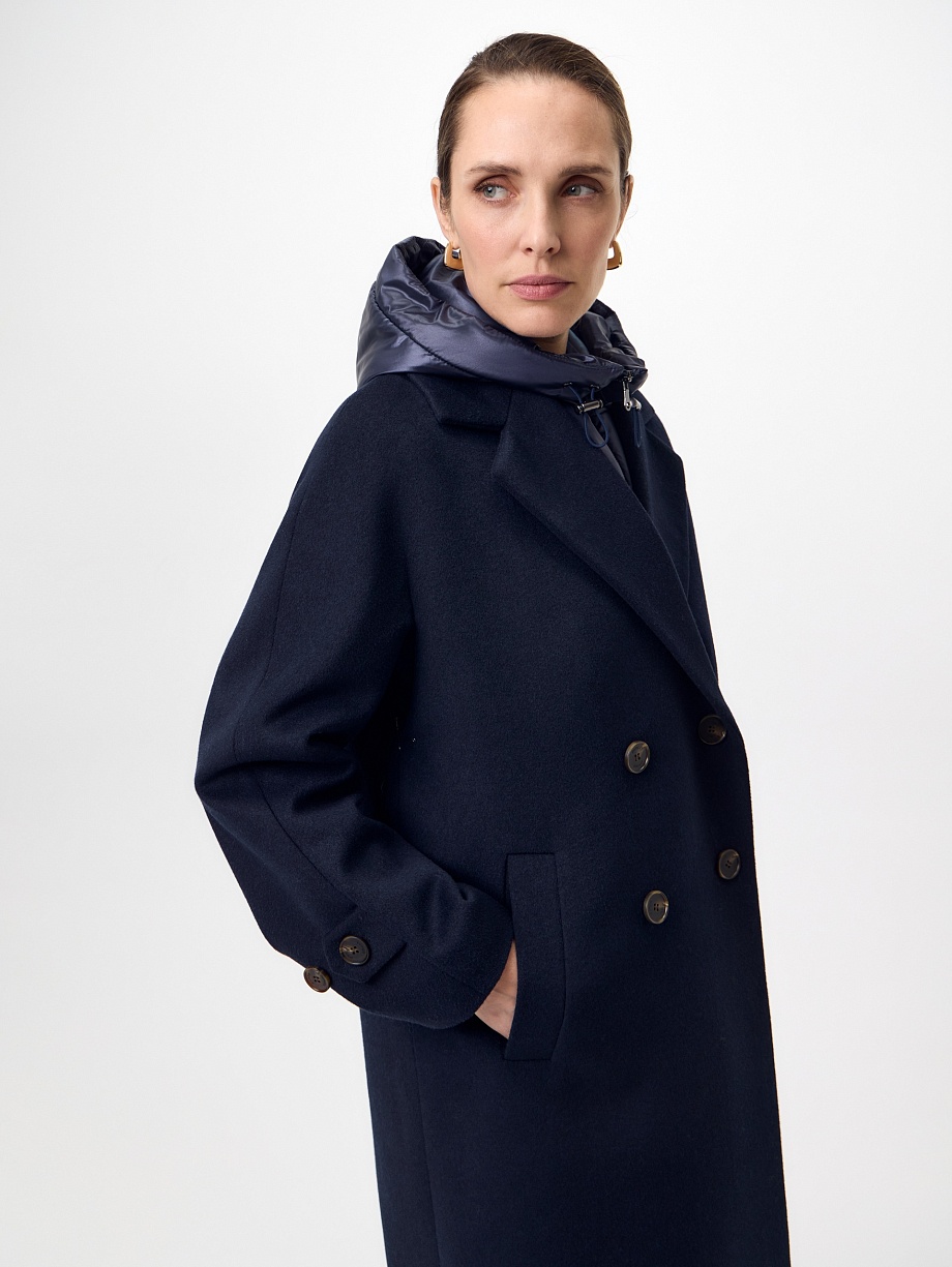 Пальто из шерсти с мембраной, утеплённой спинкой и съёмным капюшоном