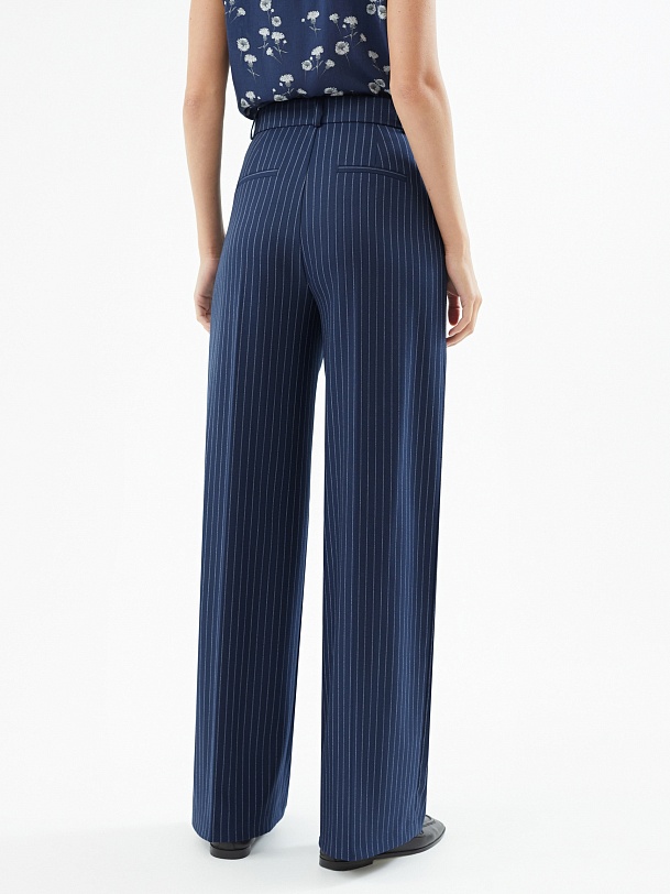 Свободные брюки в тонкую полоску