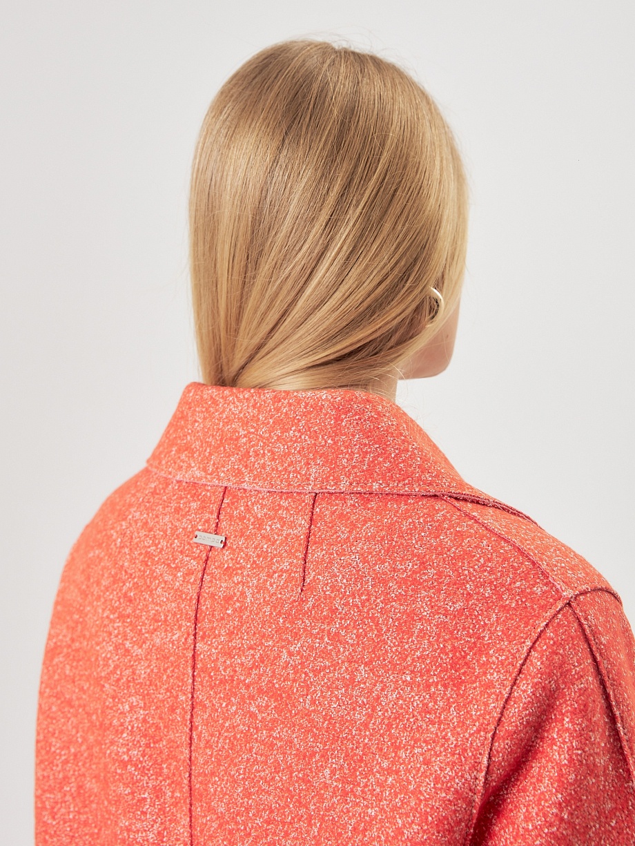 Демисезонное полупальто из шерсти