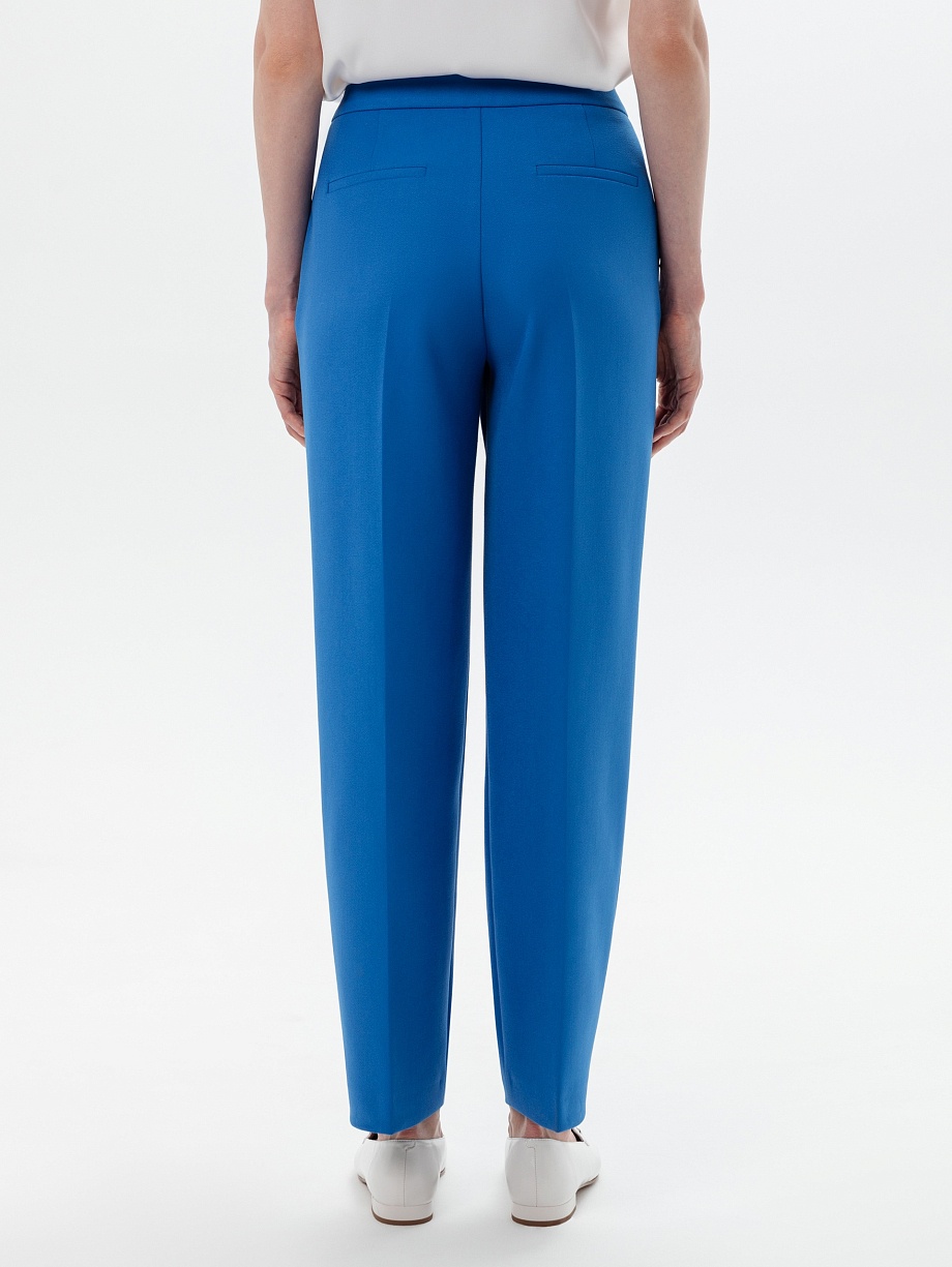 Зауженные брюки со стрелками 