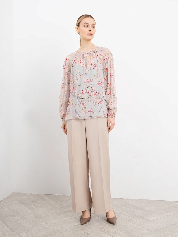 Блузка свободная с длинным рукавом