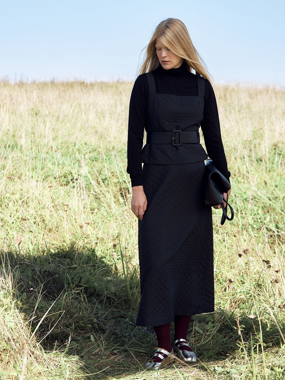 Юбка трапеция из стеганой ткани