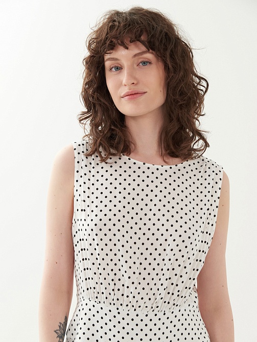 Платье в горошек из 100% вискозы