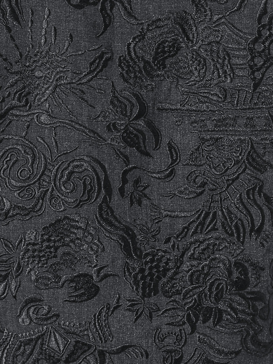 Жилет укороченный с вышивкой на спинке