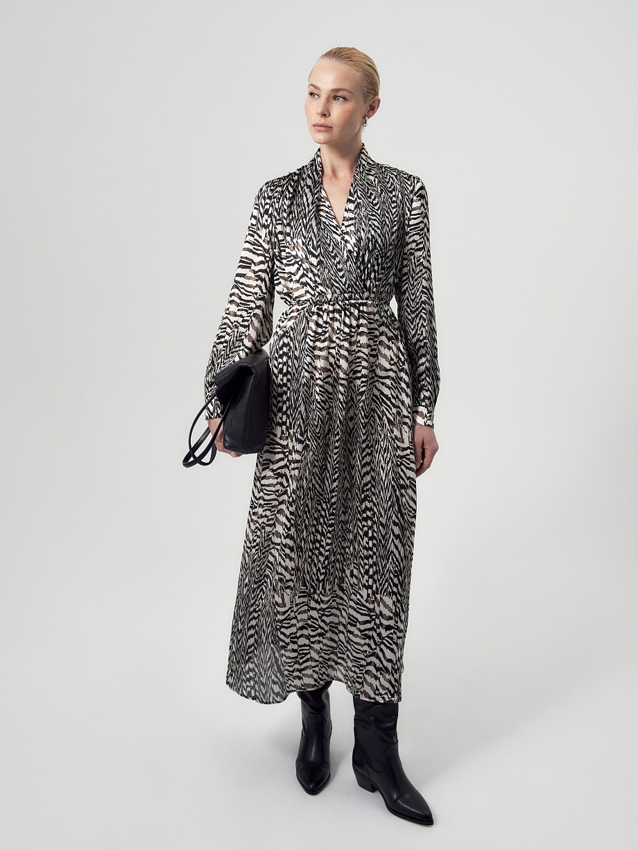 Платье из атласной ткани с анималистичным принтом