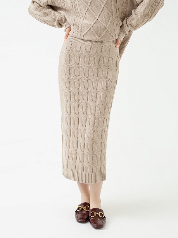 Прямая трикотажная юбка
