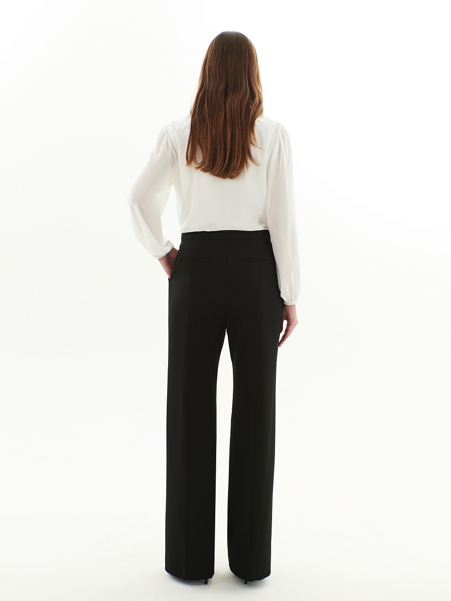 Брюки полуприлегающего силуэта из костюмной ткани