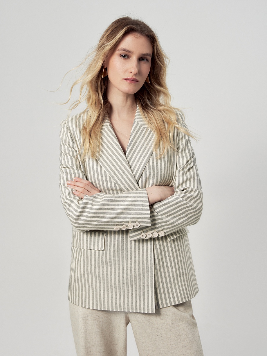 Двубортный жакет из натуральной ткани