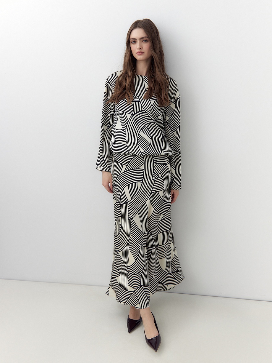 Юбка макси из атласной ткани