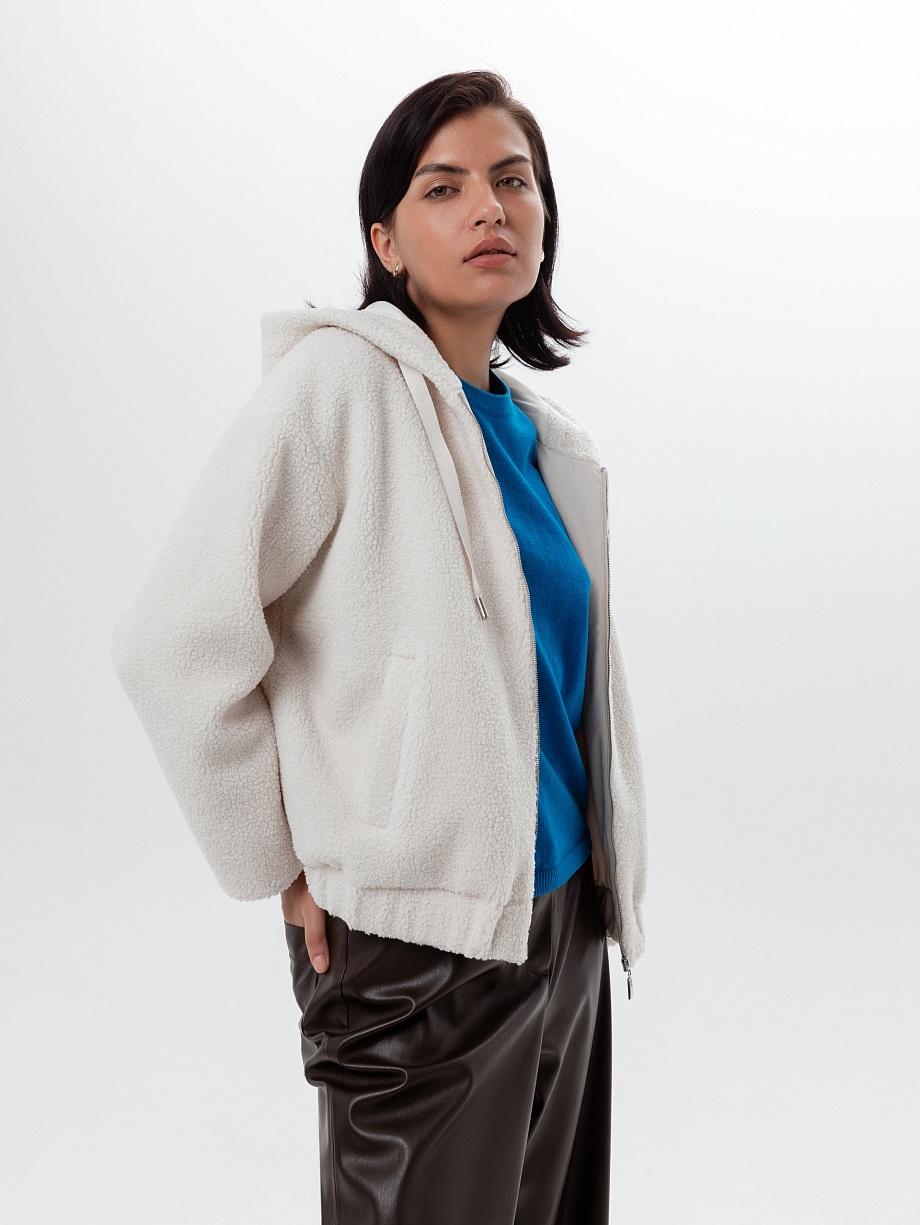 Толстовка из эко-меха с капюшоном