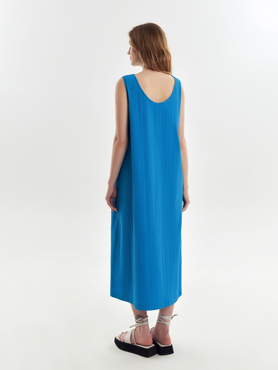 Свободное летнее платье из фактурного хлопка