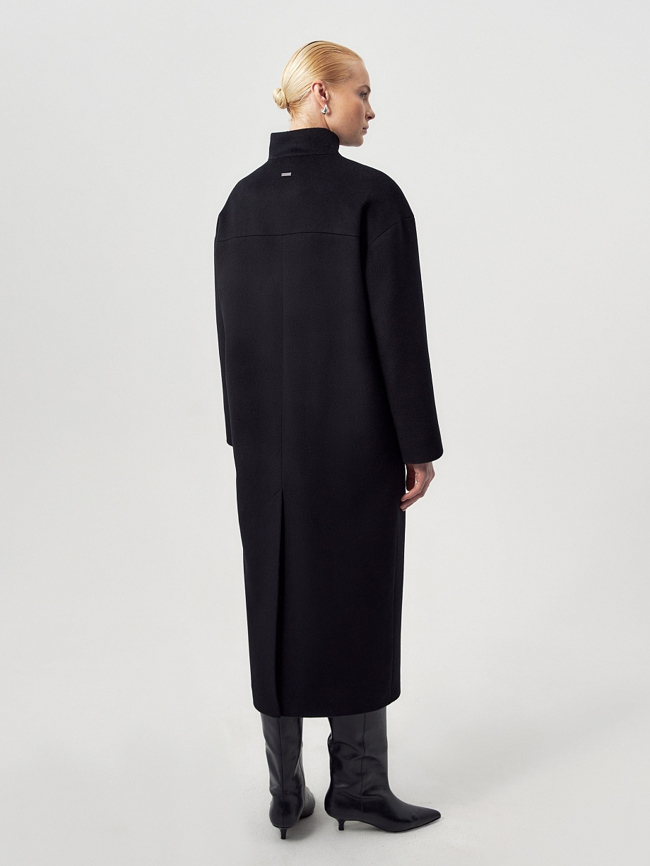 Пальто из шерсти с мембраной и утеплённой спинкой