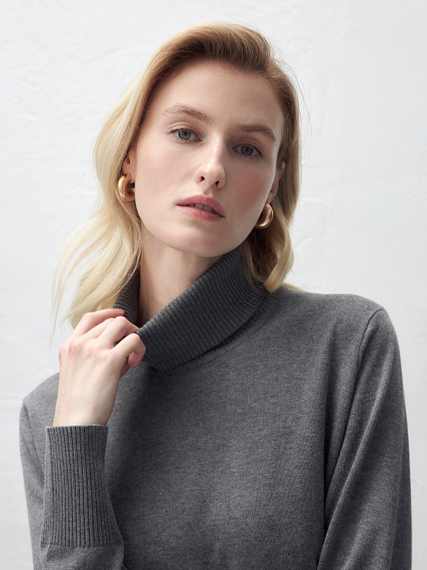 Водолазка из вискозы и хлопка