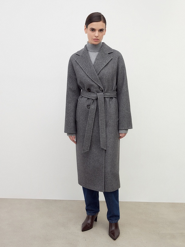 Шерстяное пальто с мембраной и утеплённой спинкой