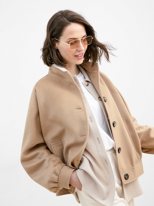 Укороченное пальто-жакет шерстяное