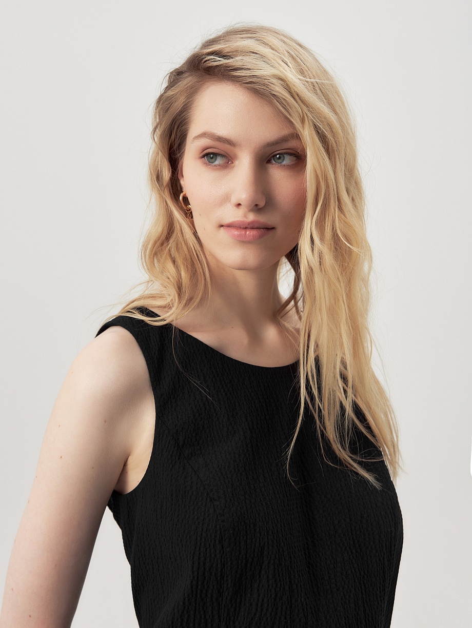 Платье короткое из фактурного хлопка